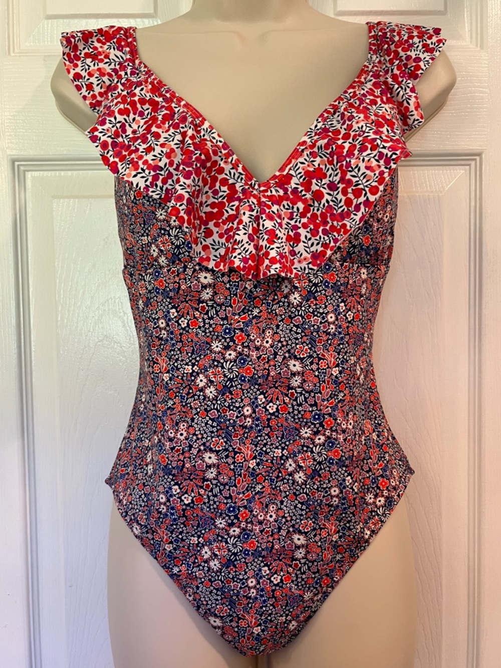 J. Crew Ruffle Deep V One-Piece Swimsuit Bathing Suit - Liberty Multi floral - Picture 12 of 14